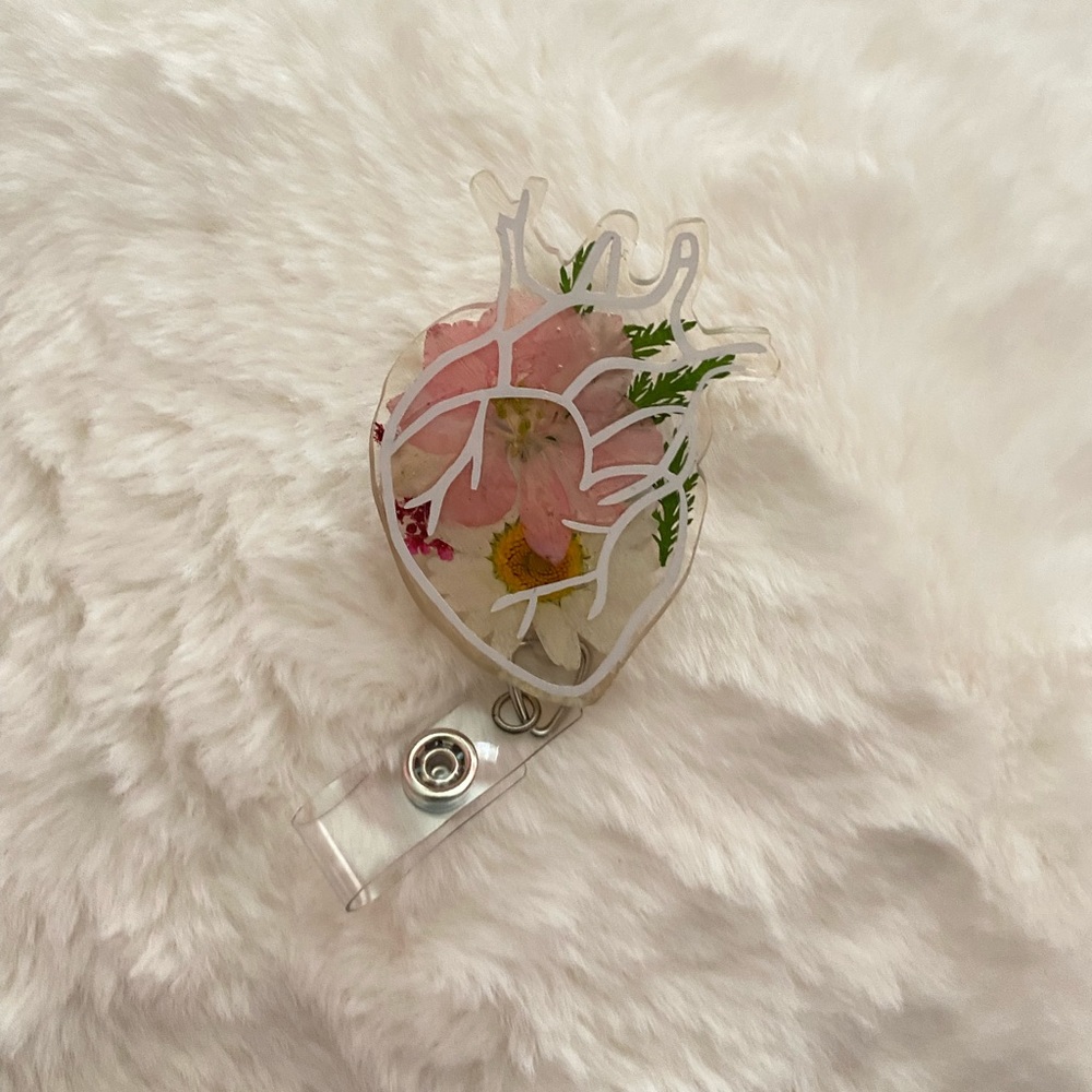heart real flower badge reel